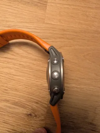 Garmin Fenix 6 Sapphire con correa de titanio