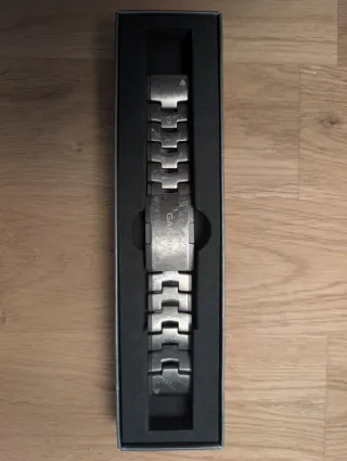 Garmin Fenix 6 Sapphire con correa de titanio