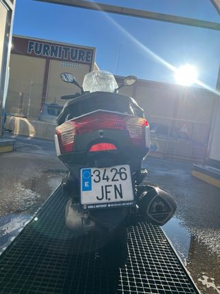 Kymco Super Dink 300i 2015 30.000 km
