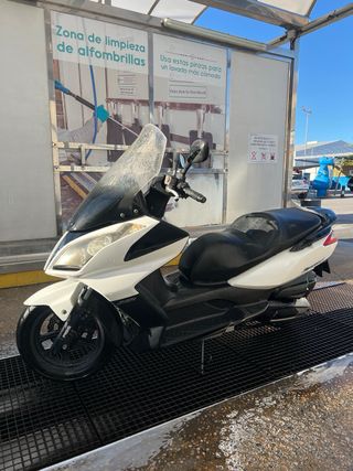 Kymco Super Dink 300i 2015 30.000 km