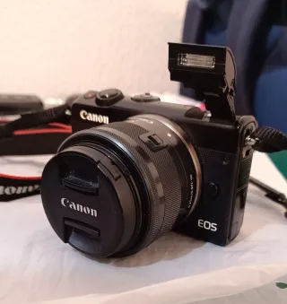 Canon EOS M100 + Accesorios
