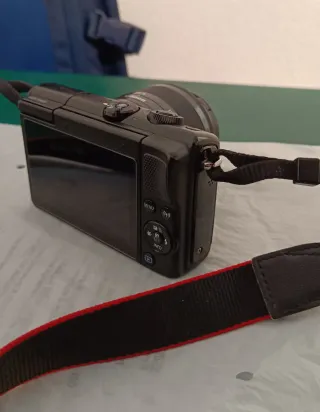 Canon EOS M100 + Accesorios