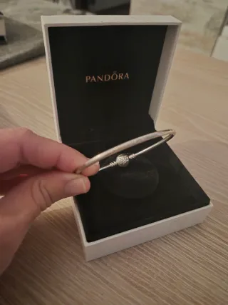 Pulsera original Pandora Rey León