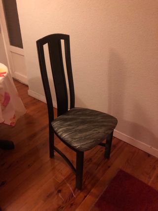 Mesa ovalada con 6 sillas