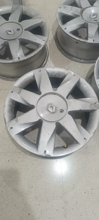 Llanta Renault Megane II Cabriolet 5x108