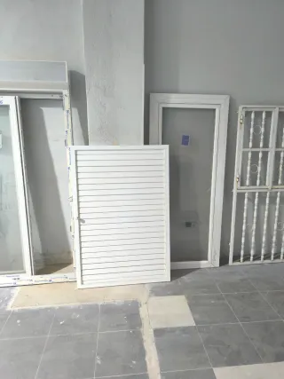 Ventanas PVC y Aluminio con Rejas