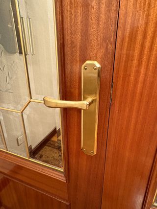 Puerta doble madera acristalada