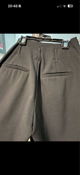 Pantalón recto negro