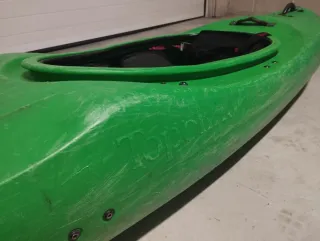 Kayak de aguas bravas Eskimo