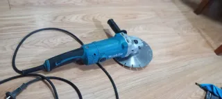 Radial Makita
