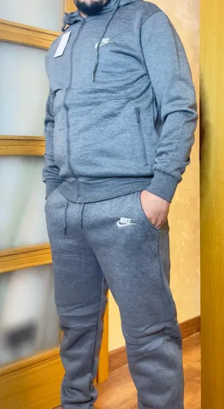 Chándal bordado " Negro /gris / azul Marino