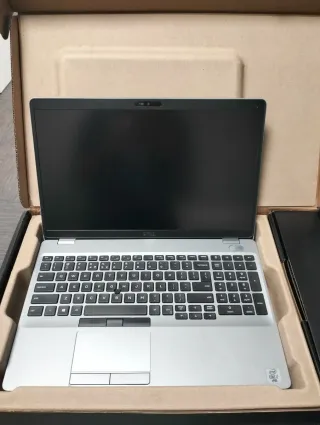 Dell Latitude 5511 Táctil Core i7 32 GB ram