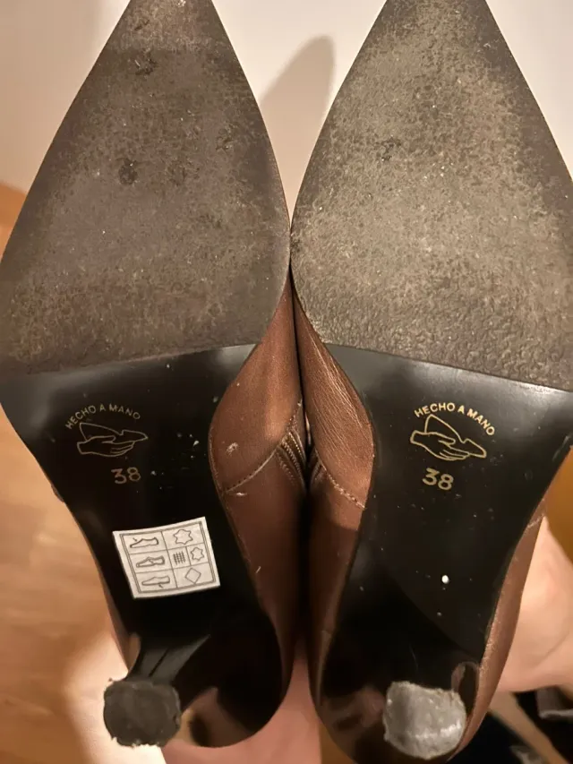 Botas de piel marrones