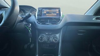 Peugeot 2008 PureTech 110 S&S Allure 81 kW (110 CV)