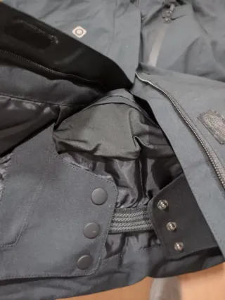 Chaqueta chica IZAS negra para frio y nieve