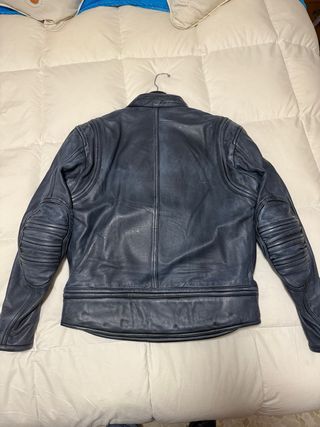 Chaqueta de cuero estilo moto , nueva
