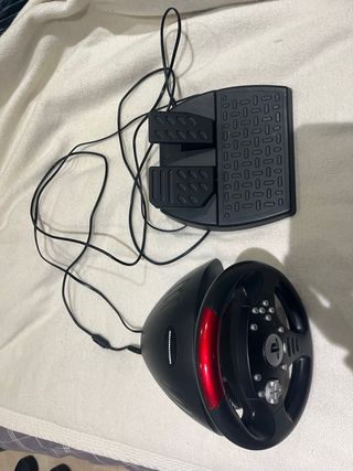 Volante y Pedales PS3 Thrustmaster