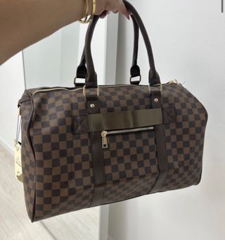 Maleta de viaje Louis Vuitton marrón