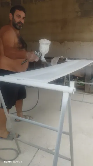 Empresa y toda la maquinaria de carpintería