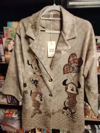 Abrigo rosa/morado de pelo sintético