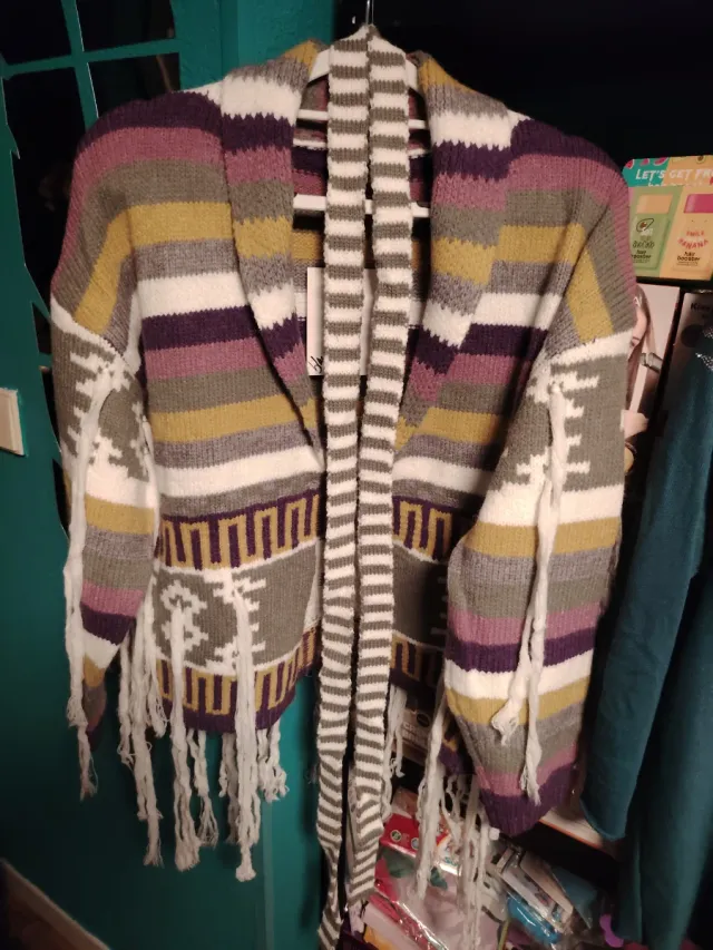 Abrigo rosa/morado de pelo sintético