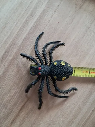 Araña Goma Vintage Gigante Hong Kong