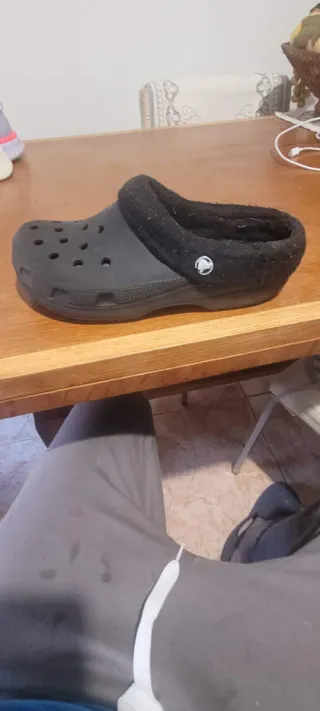Crocs Negro Forro Invierno Talla