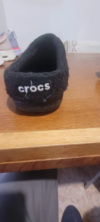 Crocs Negro Forro Invierno Talla