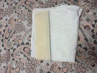 Moisés de mimbre con soporte