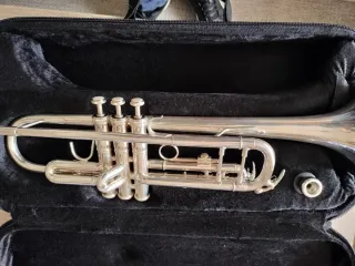 Trompeta Bach TR500s Si Bemol