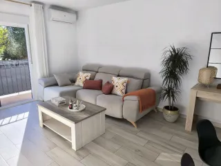 Casa pareada a 200 metros de la playa Elviria, Mar