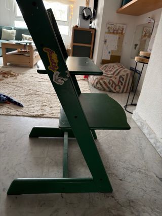 Trona Tripp Trapp Stokke, cojin, arnes y bandeja.