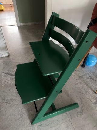 Trona Tripp Trapp Stokke, cojin, arnes y bandeja.