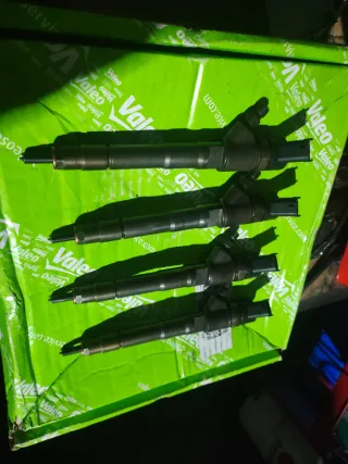 Inyectores Fiat Iveco 504389548