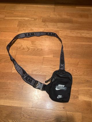 Bandolera Nike Air Max Negra y/o azul