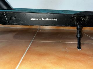 Patinete eléctrico negro