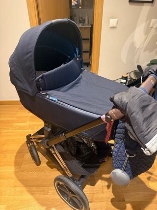 Capazo y chasis CYBEX e-Priam