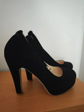 Zapatos de tacón negros