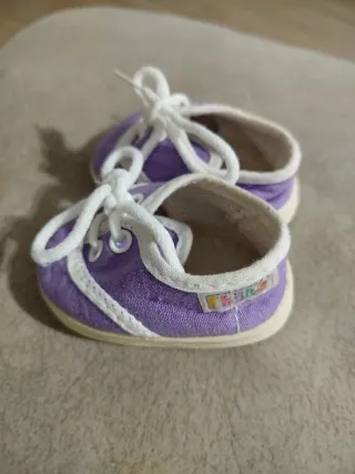 Zapatos Muñeca BabyFeber Morados
