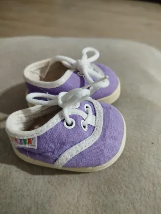 Zapatos Muñeca BabyFeber Morados