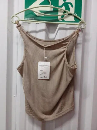 Conjunto beige top y pantalón