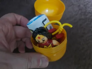 Figura Playmobil Wonder Woman Maxi XL DC Kinder