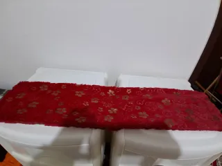 Sciarpa e copricollo natalizi rossi con fiori dora