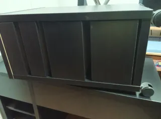 Escritorio con cajonera de ruedas