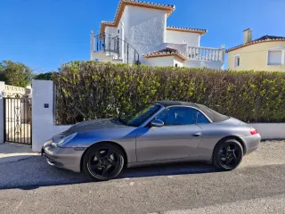 Porsche 911 carrera 4