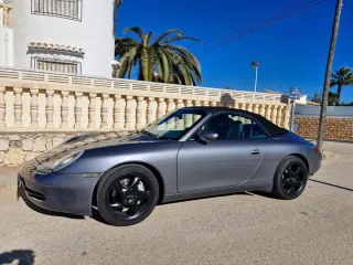 Porsche 911 carrera 4