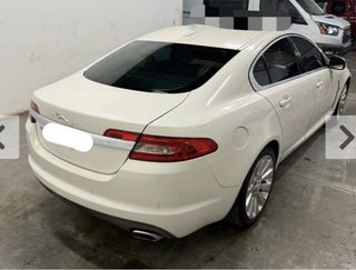 Jaguar XF 2011