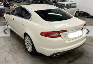 Jaguar XF 2011