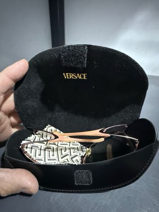 Gafas de sol Versace rosas y doradas