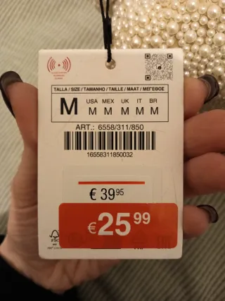 Bolso de fiesta con perlas